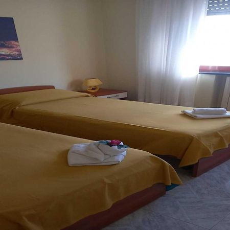 B&B Viale Delle Colline ซาแลร์โน ภายนอก รูปภาพ