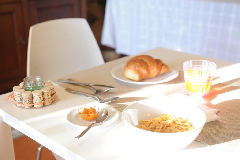 B&B Viale Delle Colline ซาแลร์โน ภายนอก รูปภาพ