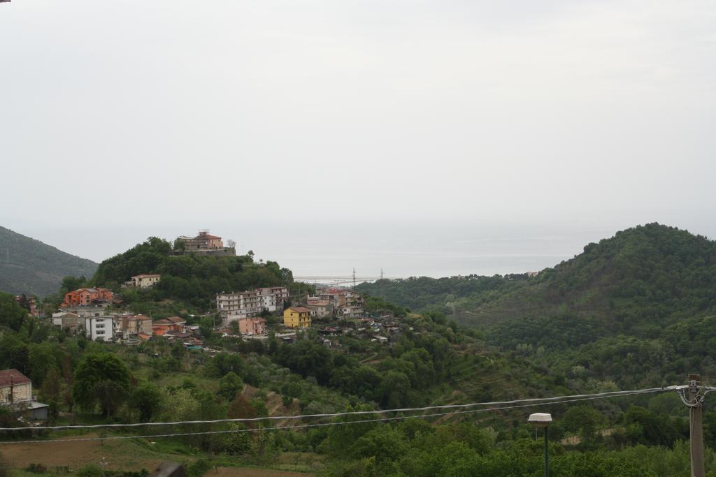 B&B Viale Delle Colline ซาแลร์โน ภายนอก รูปภาพ
