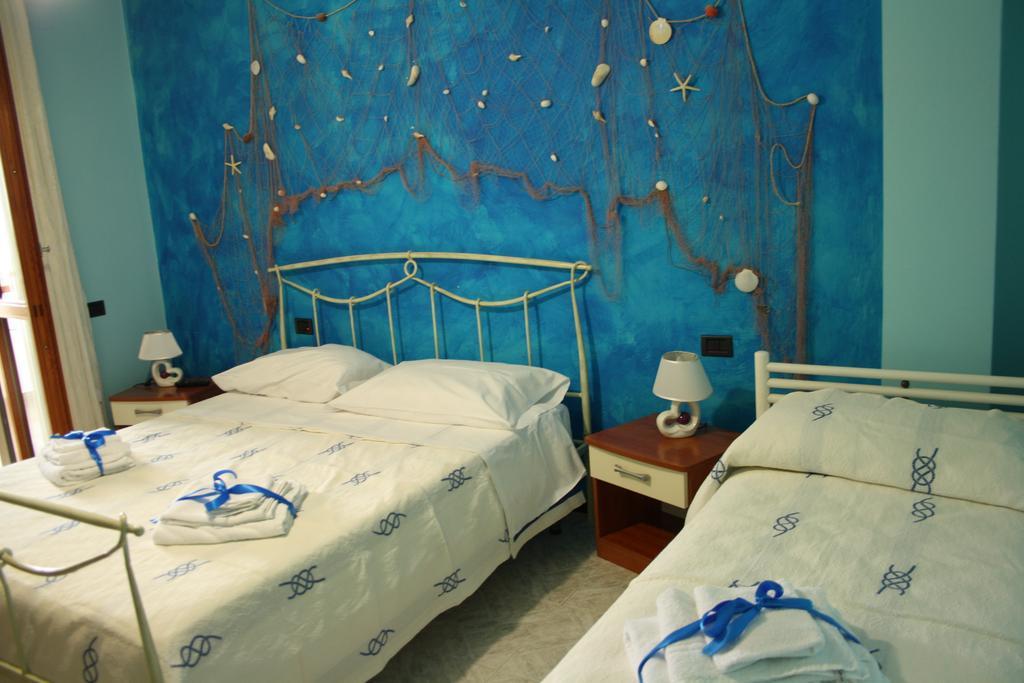 B&B Viale Delle Colline ซาแลร์โน ภายนอก รูปภาพ