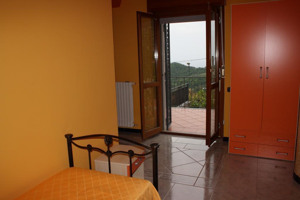 B&B Viale Delle Colline ซาแลร์โน ภายนอก รูปภาพ