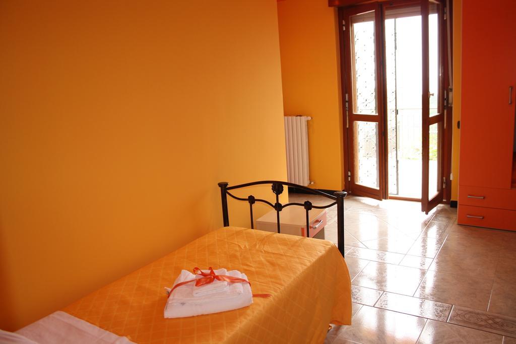 B&B Viale Delle Colline ซาแลร์โน ภายนอก รูปภาพ