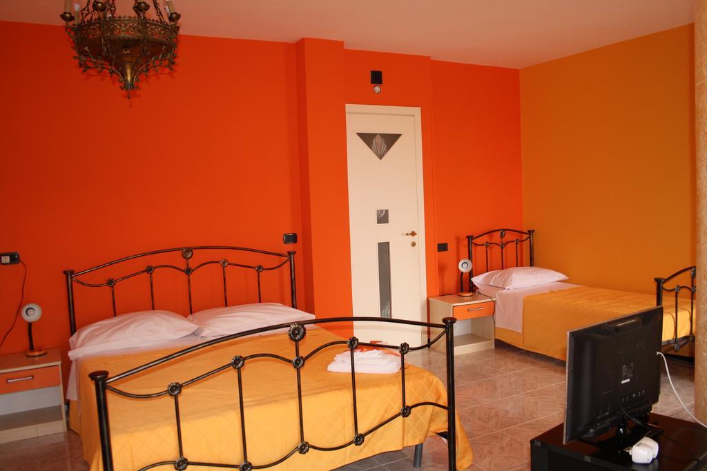 B&B Viale Delle Colline ซาแลร์โน ภายนอก รูปภาพ